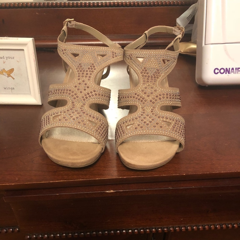 Cute comfy sandals